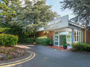 Mercure Cardiff North Hotel