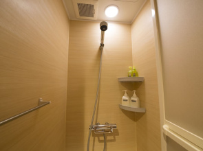 Shinjuku Kuyakusho-mae Capsule Hotel
