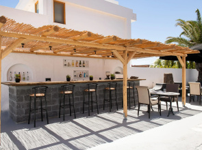 Bios Santorini Vegan - Vegetarian Boutique Hotel 