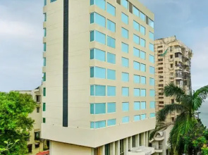 Fariyas Hotel