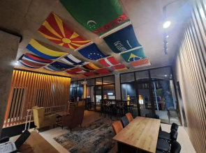 Karvi Hostel & Suites