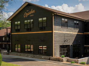 The Ozarker Lodge