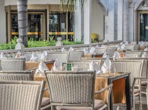 Royal Taj Mahal - All Inclusive