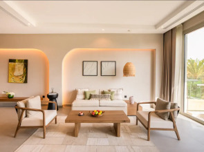 Rixos The Palm Hotel & Suites