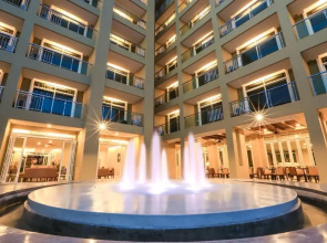 Отель Crystal Palace Pattaya