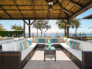 Отель IPV Palace & Spa