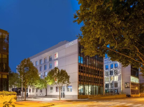 Spark by Hilton Lyon Ouest Hotel