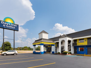 Days Inn & Suites by Wyndham Vicksburg