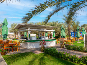 Отель Al Habtoor Grand Resort Autograph Collection