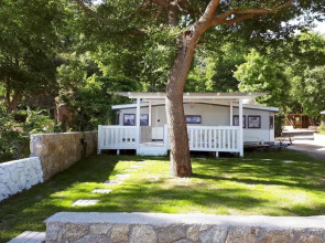 Akti Oneirou Camping & Bungalows