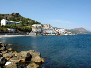 Dolphin mini hotel