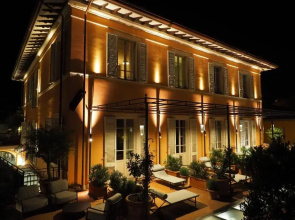 Paradis Pietrasanta	Hotel