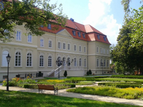 La Contessa Castle Hotel
