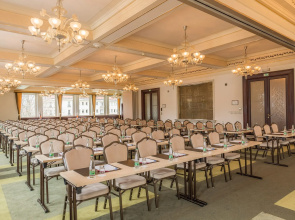 Grand Hotel International
