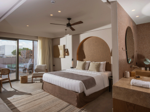 Paralos Venus Suites - Adults Only
