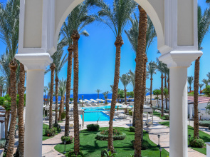 Jaz Fanara Resort & Residence