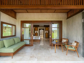 Отель Adiwana Unagi Suites