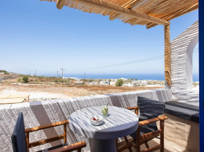 Bios Santorini Vegan - Vegetarian Boutique Hotel 