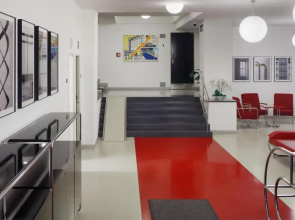 Axa Hotel