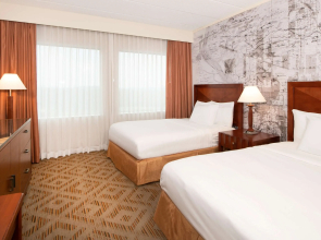 DoubleTree Suites by Hilton Hotel Philadelphia West