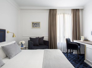 Hotel Midmost by Majestic Hotel Group