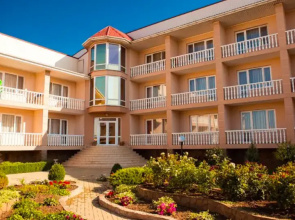Sea Land Hotel