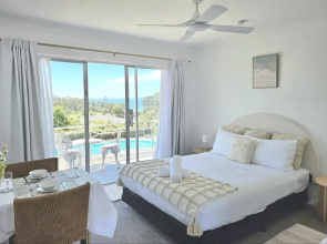 Mollymook Ocean View Motel - Welcoming Guests 18 Years and Older