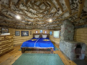 Etnopark Zelyonyij Ostrov Hotel