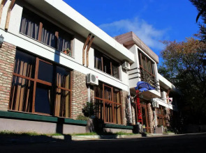 Отель Roses Garden