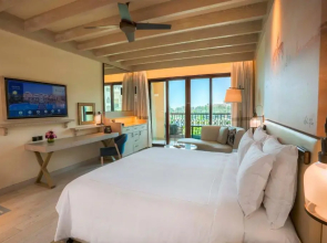 Saadiyat Rotana Resort and Villas