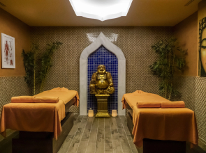 Royal Taj Mahal - All Inclusive