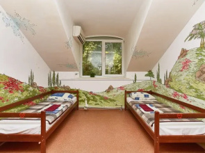 Sky Hostel