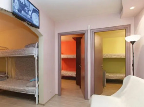 Hostel na Preobrazhenke Tut Zhivut