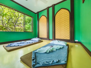 Kata Sea Breeze Resort
