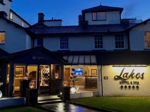 Lakes Hotel and Spa