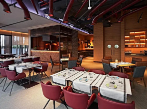 Revier Hotel - Dubai