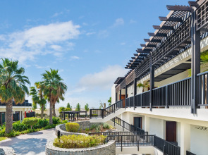 Kurortnyj otel' JA The Resort - JA Beach hotel