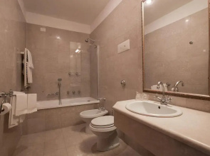 Amadeus Hotel
