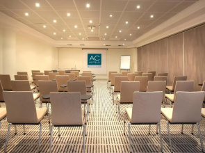 AC Hotel by Marriott Ambassadeur Antibes - Juan Les Pins