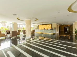 Отель Crystal Palace Pattaya