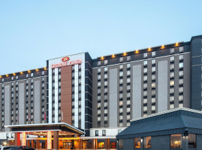 Crowne Plaza Toronto Airport by IHG