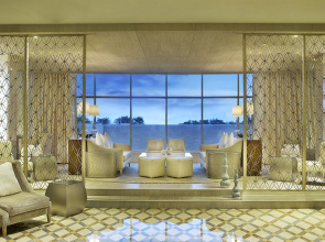 Отель Al Habtoor Grand Resort Autograph Collection