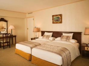 RIHGA Royal Hotel Osaka, Vignette Collection by IHG