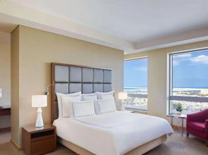 Отель Swissotel Al Ghurair 