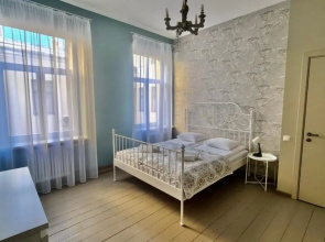 Blue Bird Hostel