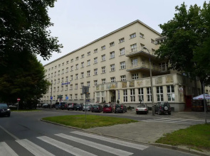 Hotele Studenckie W Krakowie Nawojka