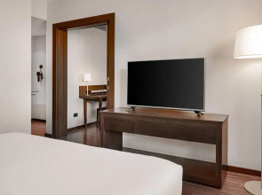 Отель Leonardo Royal Barcelona Forum