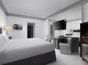 Nautilus Sonesta Miami Beach