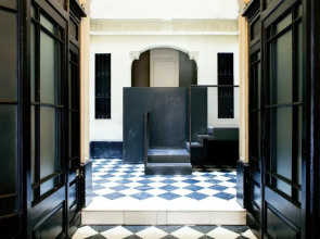 Studios Pelayo Guest House