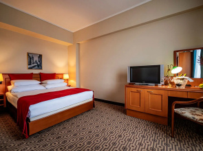 Grand Hotel International
